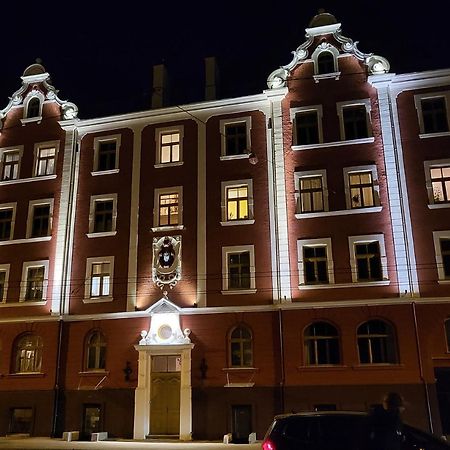 Апартаменты Cozy Storie'S Ap, 47Sqm, Renovated 2020, Free Parking Рига Экстерьер фото
