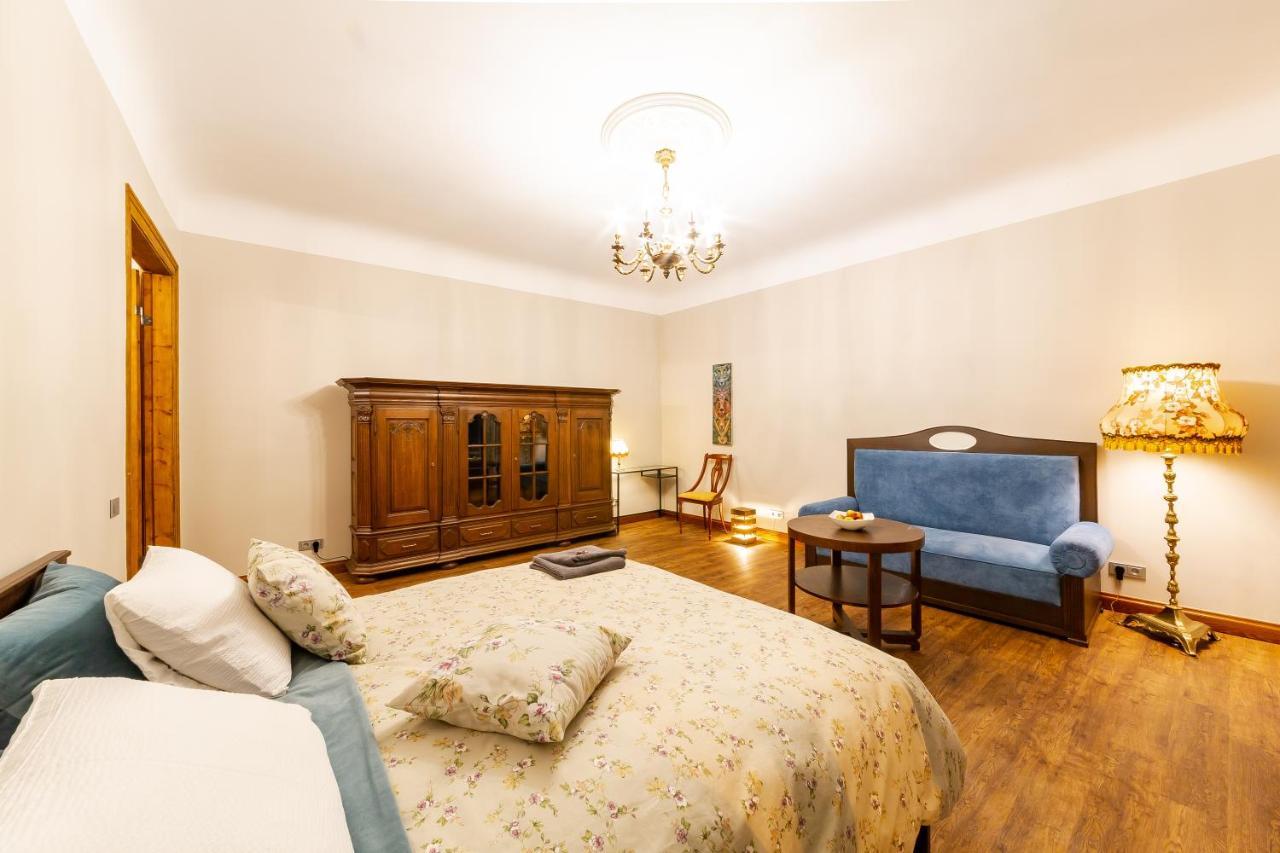 Апартаменты Cozy Storie'S Ap, 47Sqm, Renovated 2020, Free Parking Рига Экстерьер фото